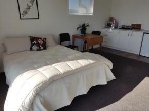 The Ferry Hotel, Wairoa